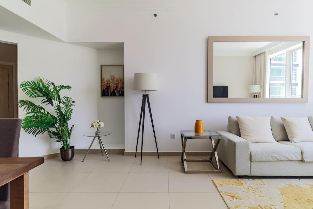 Luxury Private Access Apartment Dubai