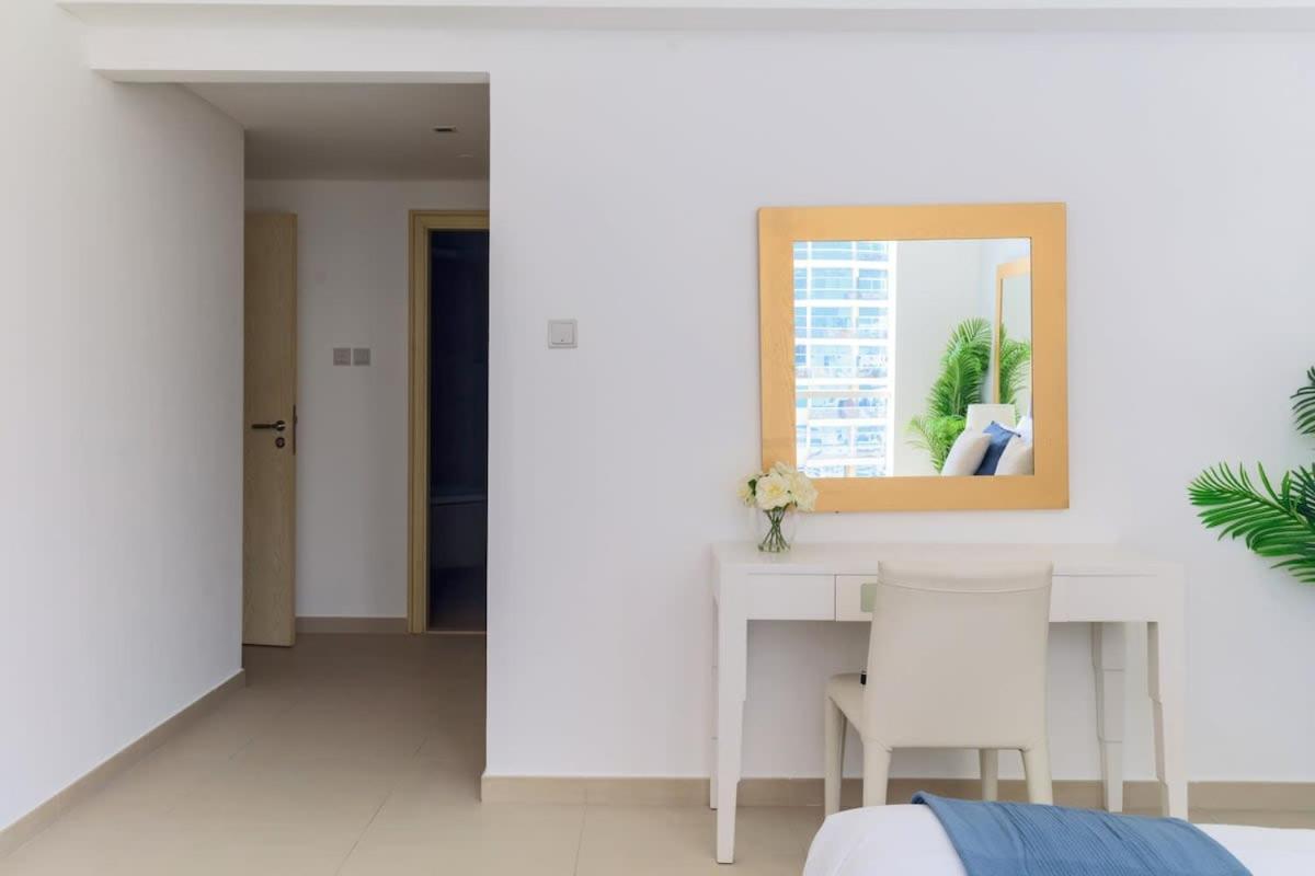 Luxury Private Access * Dubai