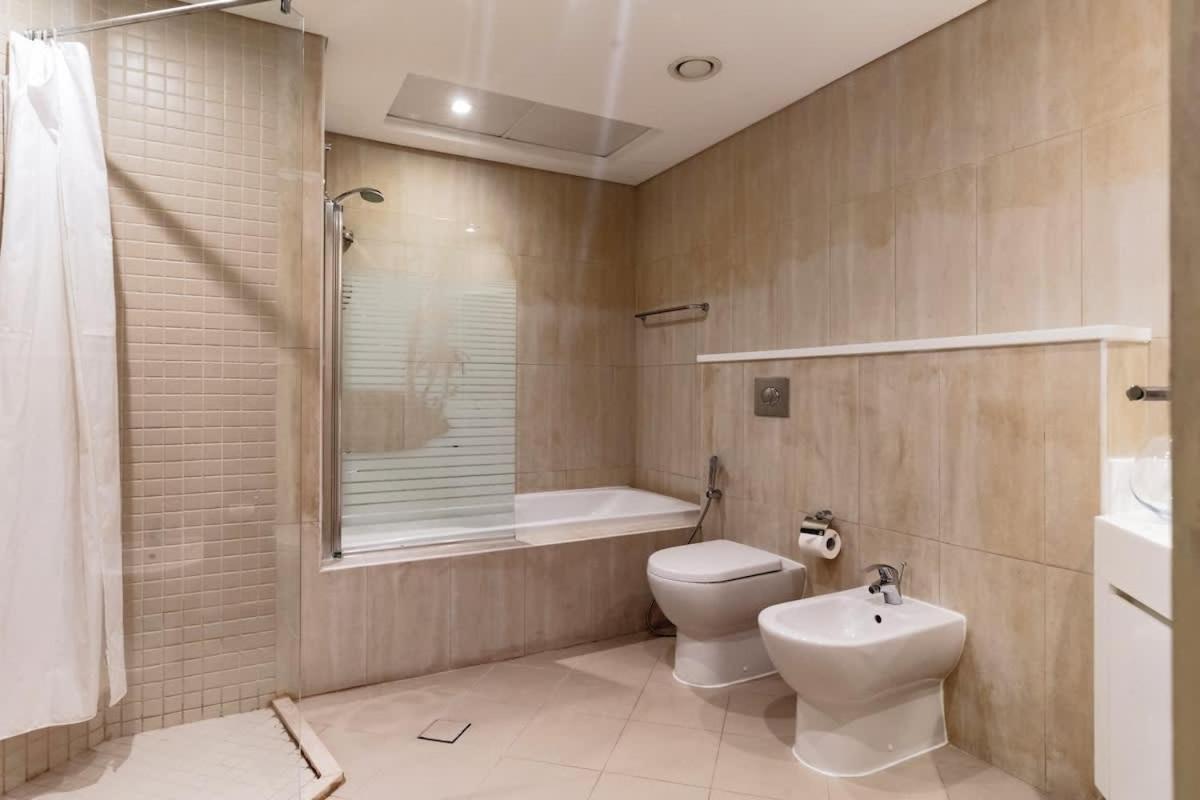 Luxury Private Access Apartment